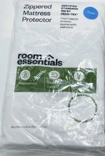 Room Essentials Vinyl Waterproof Zippered Mattress Protector, White, Size Twin