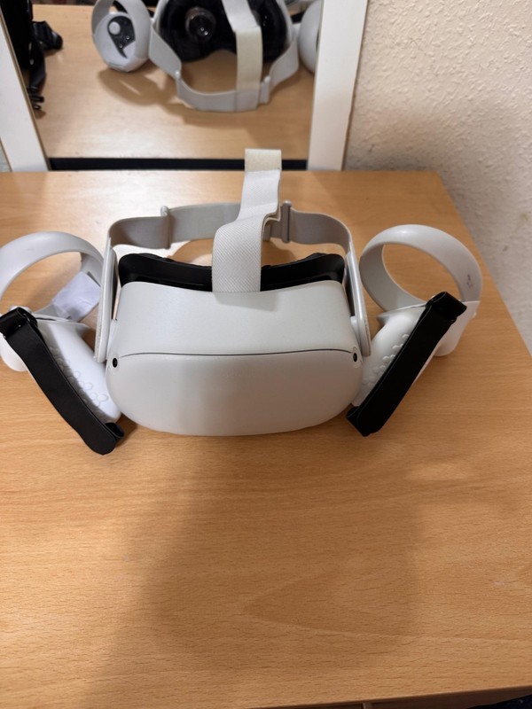 Meta Quest 2 Standalone VR Headset White with Controllers USB-C