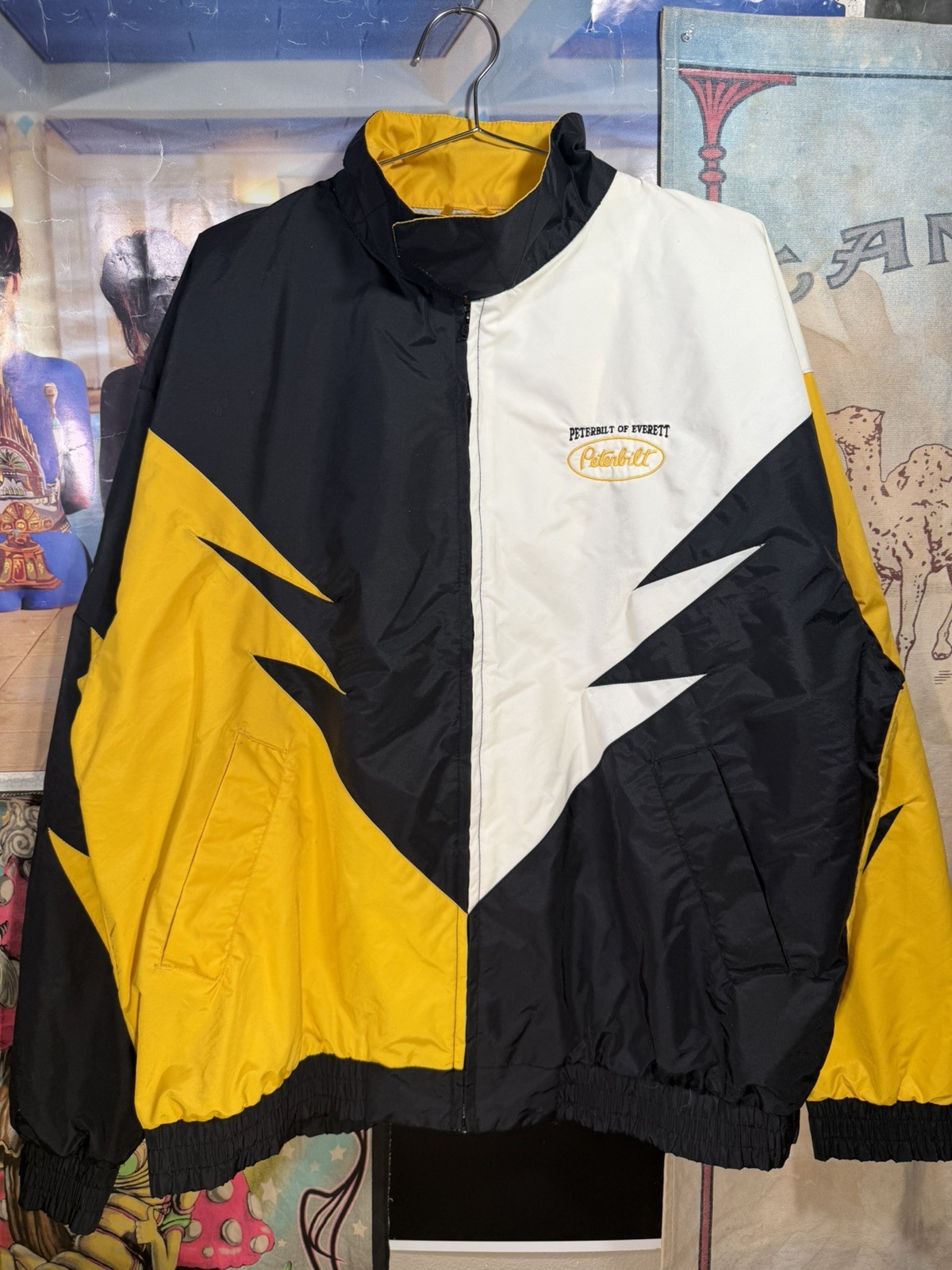 Vintage Peterbilt Jacket Size XL full zip Windbreaker shark tooth style USA