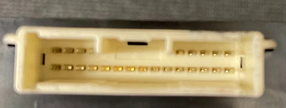 2012 TOYOTA PRIUS V HEADLIGHT LEVELING CONTROL UNIT MODULE PART 89960-47063 OEM - Image 3 of 4