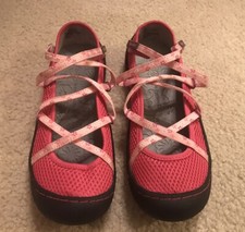 Girls Youth Pink Jambu Water Shoes Great Style Barely Worn