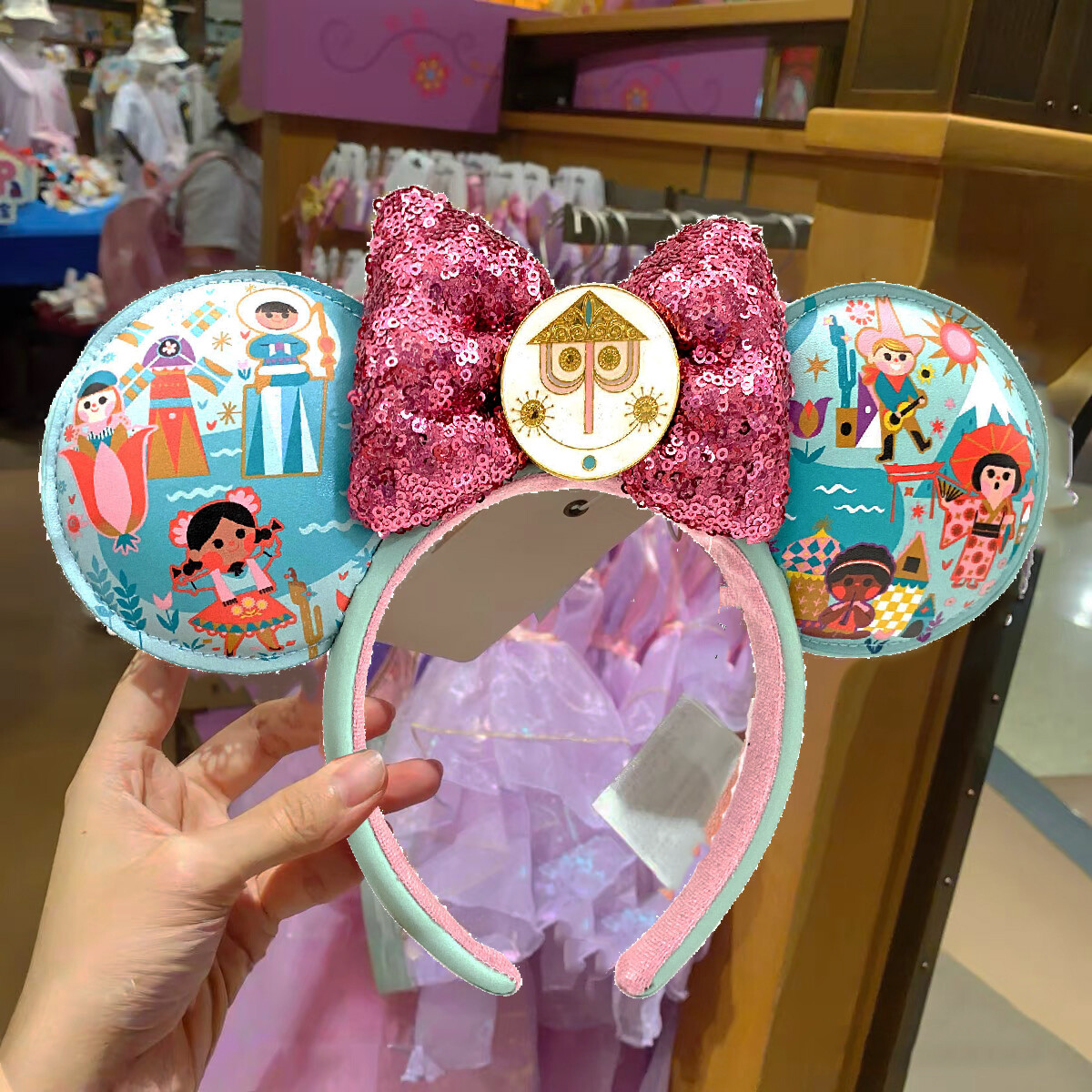 Disney. Parks 2025 It display picture 1