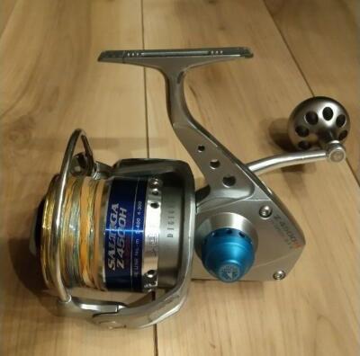 Daiwa Saltiga Z4500H / Salt Water / fishing /Reel /Some scratches and  stains