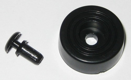 4 X Essentra FF-009-P4X7B Black Mounting Foot / Rivet - 21mm Dia. X 8mm H - Picture 3 of 7