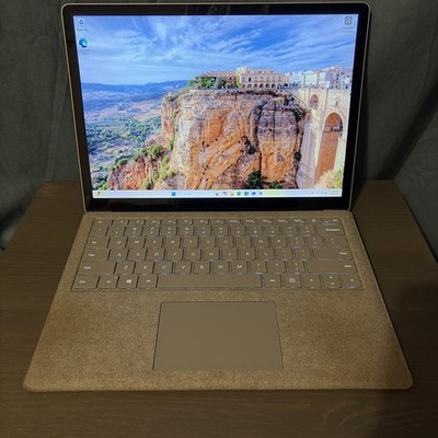 Microsoft Surface Laptop 2 13'' i5-8250U @ 1.60GHz 8GB 128GB