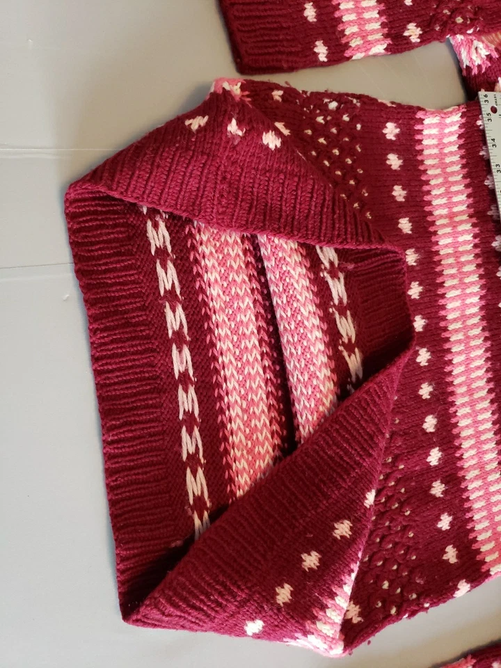 Suéter de lana rojo arándano hecho a mano vintage tejido a mano talla S/M años 80 Foto 4 de 4