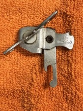 Vintage Ekco Miracle Roll 881 Can Opener Manual Twist Small Made in USA