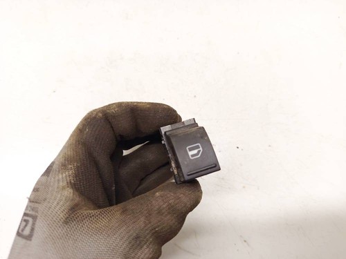 Volkswagen Passat 2006 Power window control (Window Regulator-Wind #2740099-93