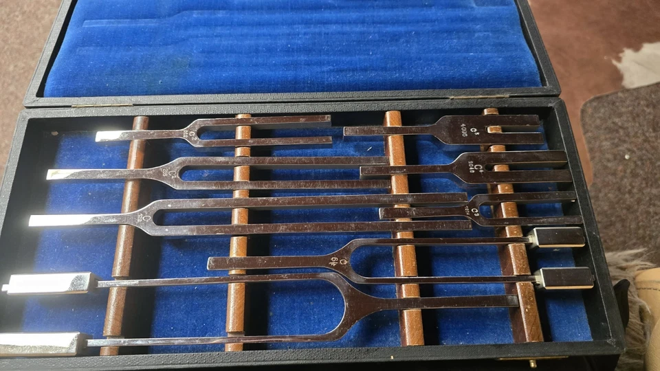 Stimmgabel Set - 128 Hz, 256 Hz, 512 Hz, Stimmgabeln Perfekt für Klangtherapie - Bild 4 von 4