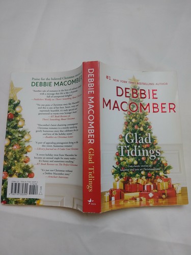 Glad Tidings Debbie Macomber There's Something About Christmas (Paperback) 2017 - Picture 3 of 3