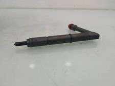 Injecteur Nissan TINO