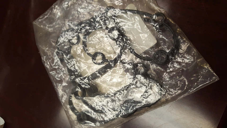 JUNTA DE CÁRTER DE ACEITE ORIGINAL GM OEM # 912825 CADILLAC 97-01 MOTOR CATERA Foto 3 de 3