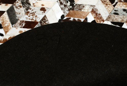Cowhide Round Patchwork Carpet Handmade Cowhide Carpet Home Décor Cow Skin 39 - Picture 4 of 5
