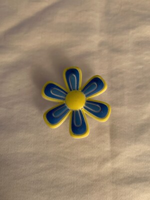 Jibbitz for Crocs Shoe Charms Flower Yellow Blue Large NWOT
