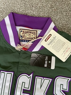Milwaukee Bucks Mitchell and Ness Authentic NBA Warm-Up Jacket