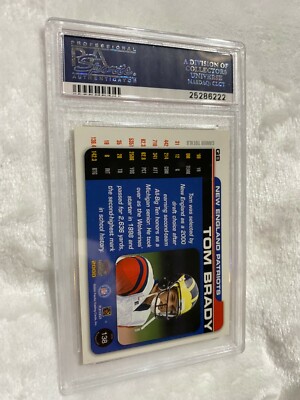 GRADED TOM BRADY ROOKIE 2000 PACIFIC PARAMOUNT #138 SIGNED