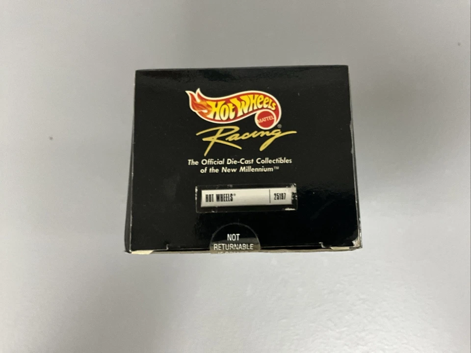 Hot Wheels NASCAR Racing 2 Car Pack #44 Kyle Petty 1:43 and 1:64 Scale 1999 - Image 2 of 4