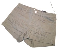 H&M Shorts Damen Gr. 36 Grün Oliv denim neu