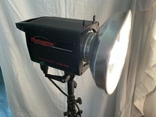 Photogenic Powerlight 1250DR w/ Power Cord