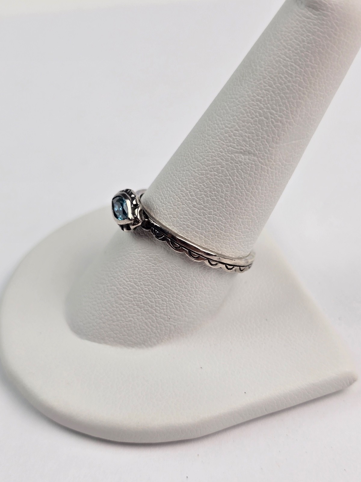 Silpada Sterling Silver Belle Fleur Blue Crystal Stack Ring Size 10 etched band