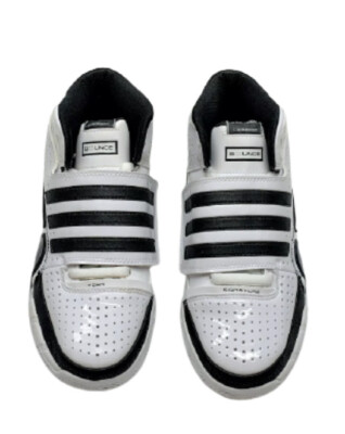 NIB Adidas TS Bounce Commander Women s Team Basketball Shoes White Sz. 7