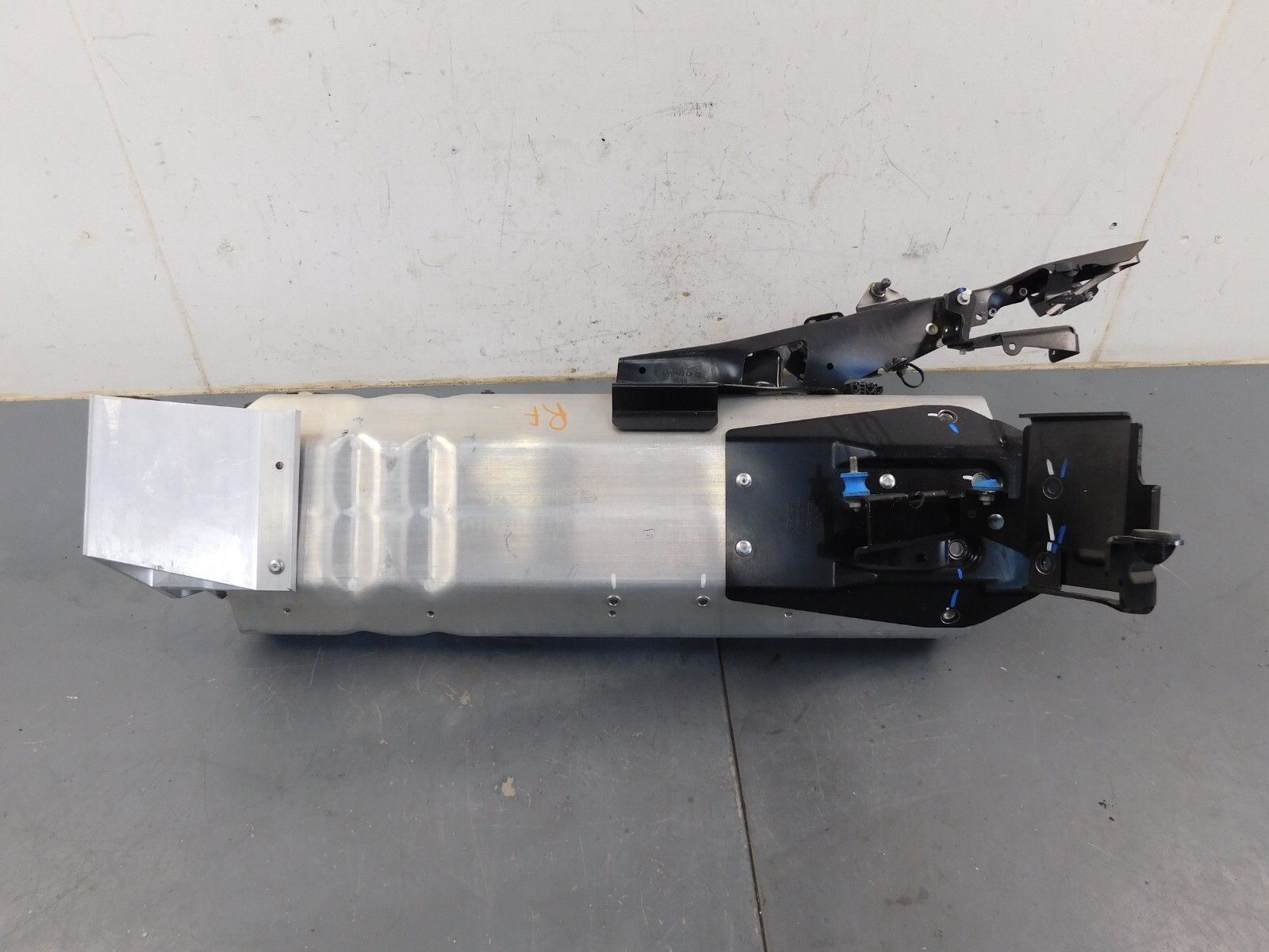 2020 17 18 19 20 21 22 McLaren GT  Right Front Rail Crash Structure #0126 X3