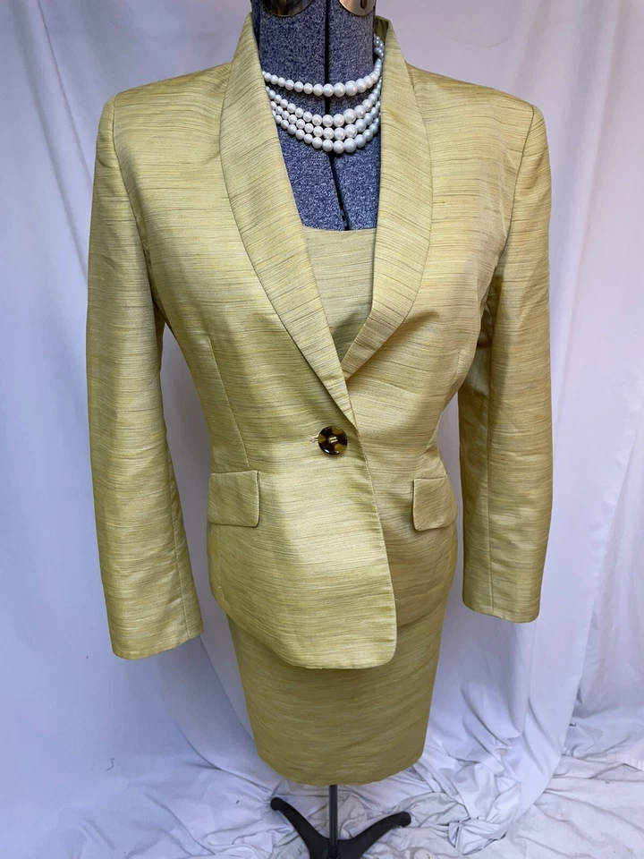 Traje Falda Kasper Talla 10 Conjunto de Tres Piezas 32X25 Negocios Ejecutivo Formal Brillo Foto 4 de 4