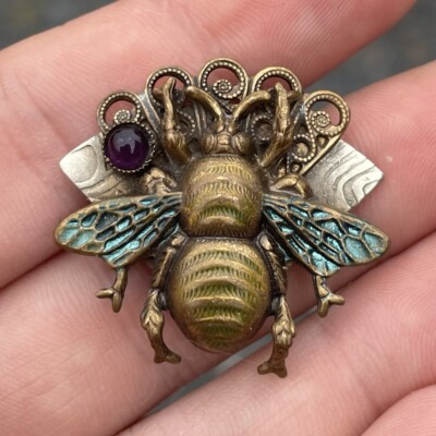 Vintage Mid-Century Retro Modernist Bee Pin Brooch Enamel Cabochon Jewelry