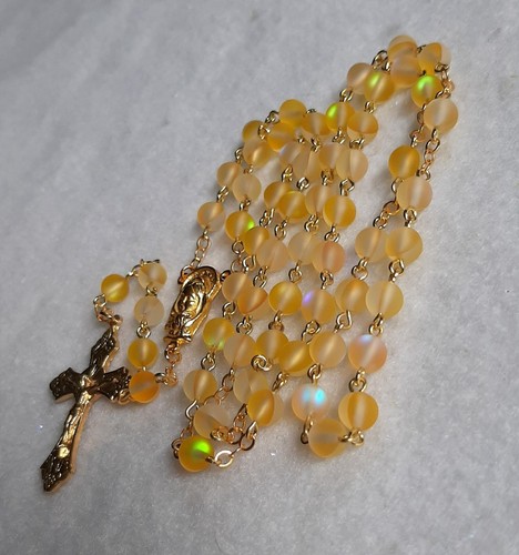 La Petit Moon Glow Yellow Crystal Rosary in Gold with Primrose Trinket Box - Picture 10 of 10