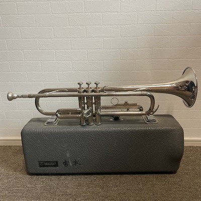 ジャンク YAMAHA YTR-136 トランペット 70s 80s YAMAHA YTR-136 Trumpet Silver Color with Hard Case Mouthpiece