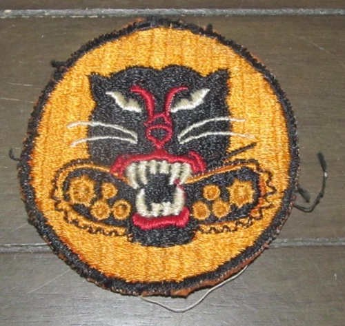 US Army WW2 Era Tank Destroyer 8 Wheel Patch Gun Pointing Right Patch 2.5"