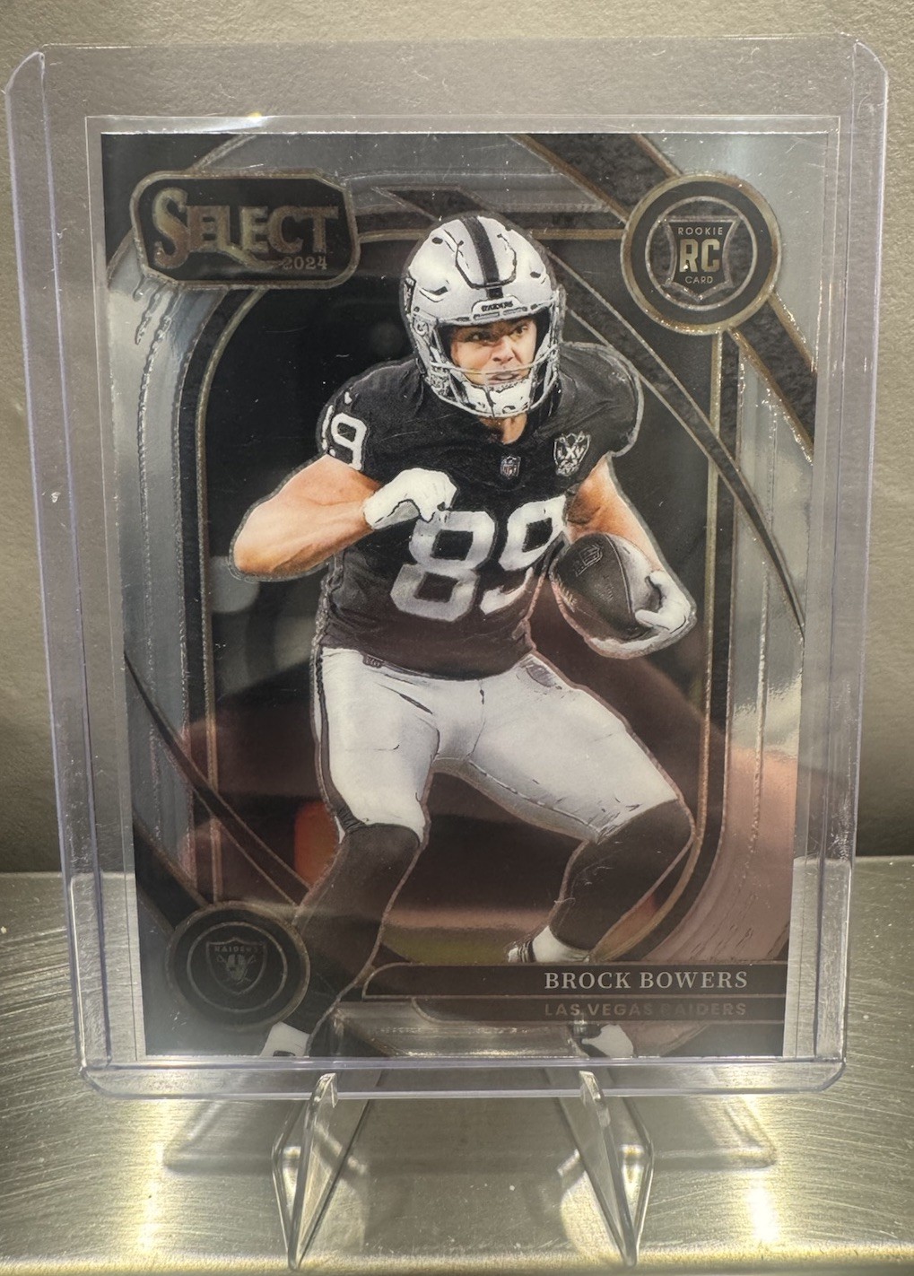 2024 Panini Select - Club Level Brock Bowers #222 Silver Prizm (RC)