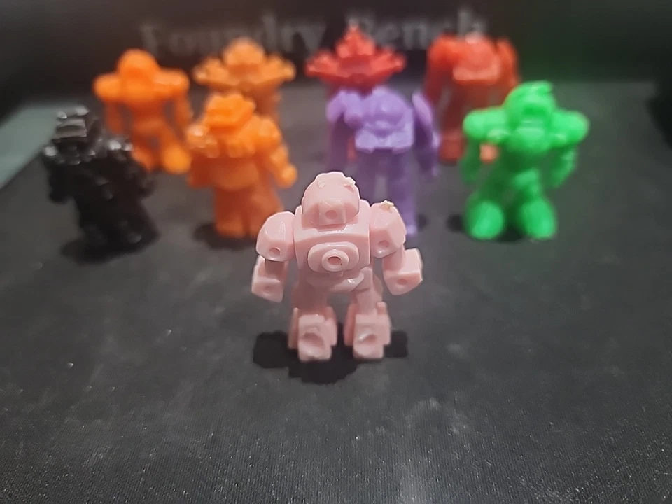 Vintage 1980s Gundam Hard Plastic Robots Rare Lot of 9 Hard To Find - Image 4 of 4