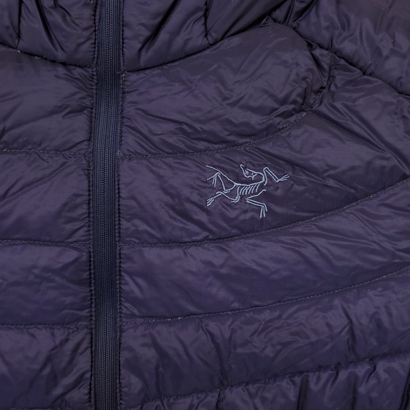 Arc'teryx Giacca Donna XS Viola Piumino con Cappuccio Leggero Cerio LT Hoody