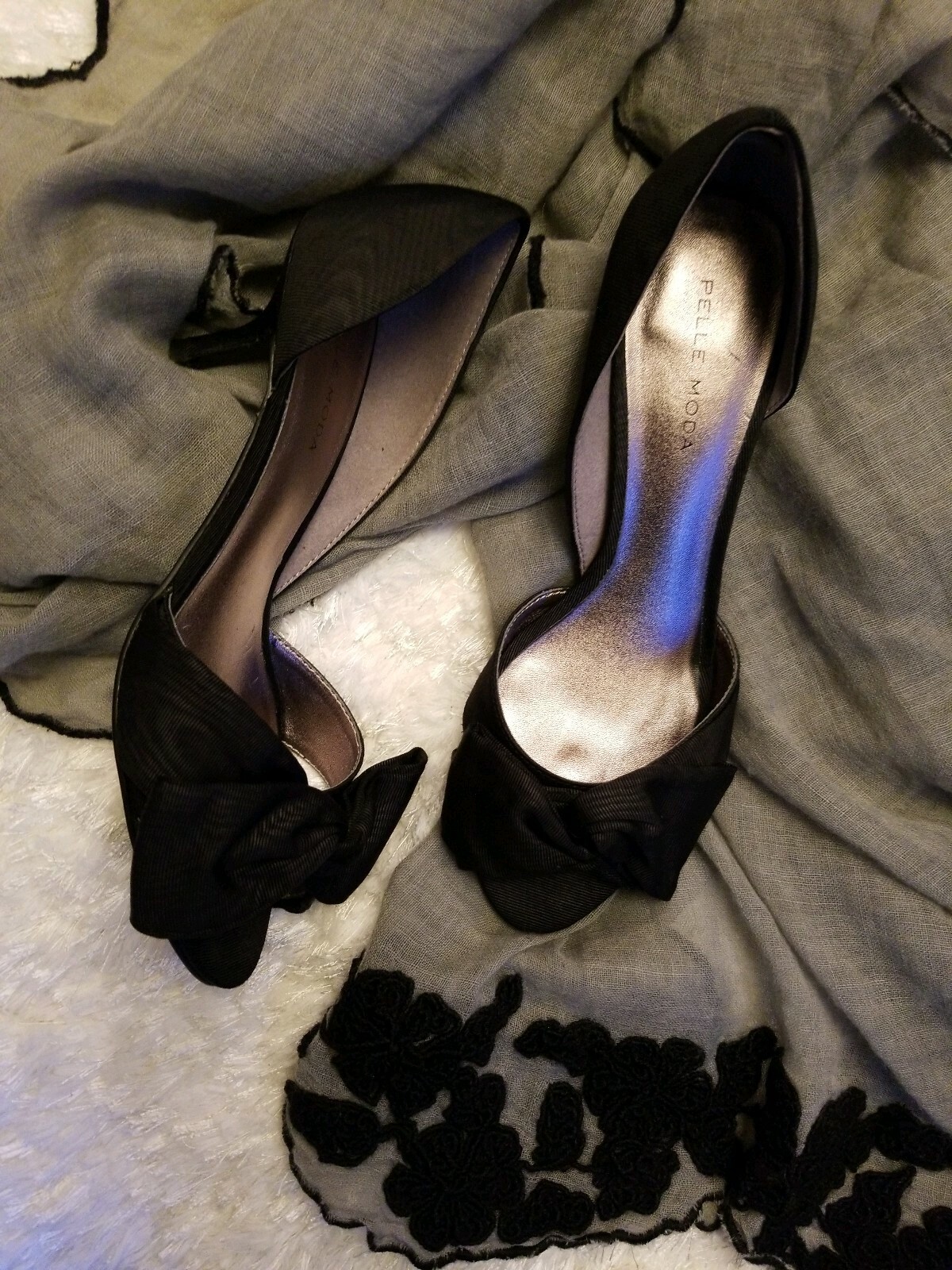 womens black kitten heels