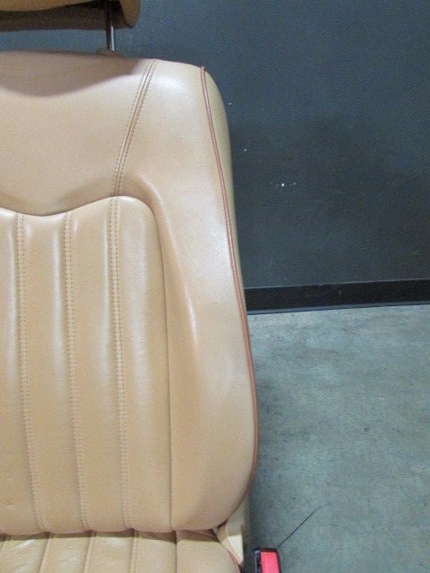 Maserati Quattroporte, RH, Right Front Seat, Beige w/ Brown Piping, Used