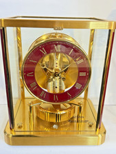 → Bei eBay ansehen: Zz ATMOS "Classic Laquée Uhr" JLC Kaliber 540 Gold und Bordeauxfarben Zz ATMOS "Classic Laquée Uhr" JLC Kaliber 540 Gold und Bordeauxfarben