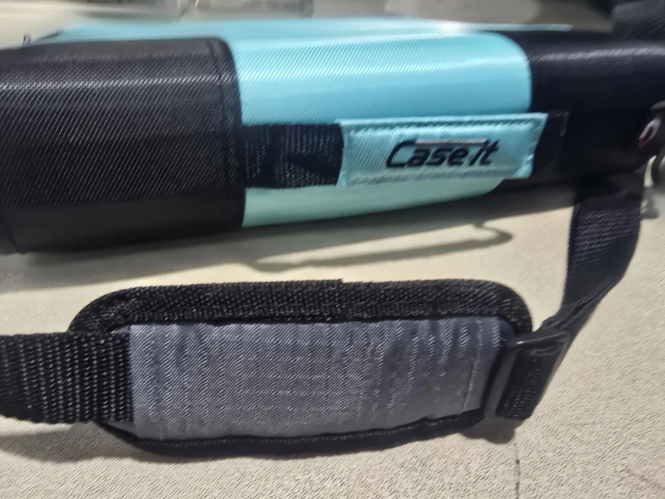 Case It 3-Ring Zipper 2" Binder with Carrying Strap & Extra NEW without Tags - Image 3 of 4