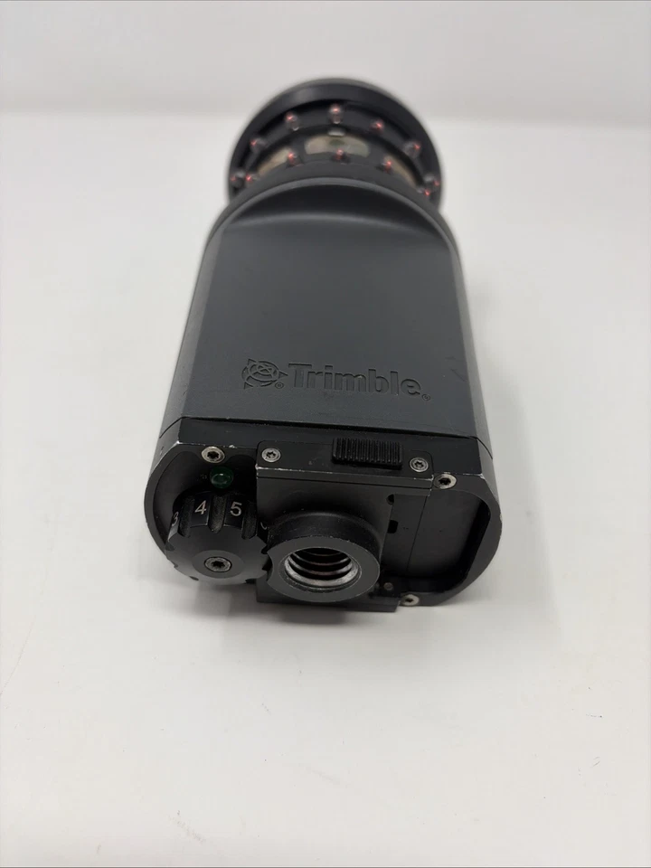 Trimble MT1000 Multi-pista Objetivo Robótico 360 Grados Prisma Activo Carga de Batería Foto 3 de 4