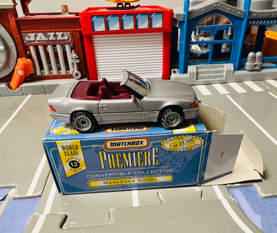 Matchbox Premiere Collection Mercedes 500SL 1997 NEW - Image 2 of 4