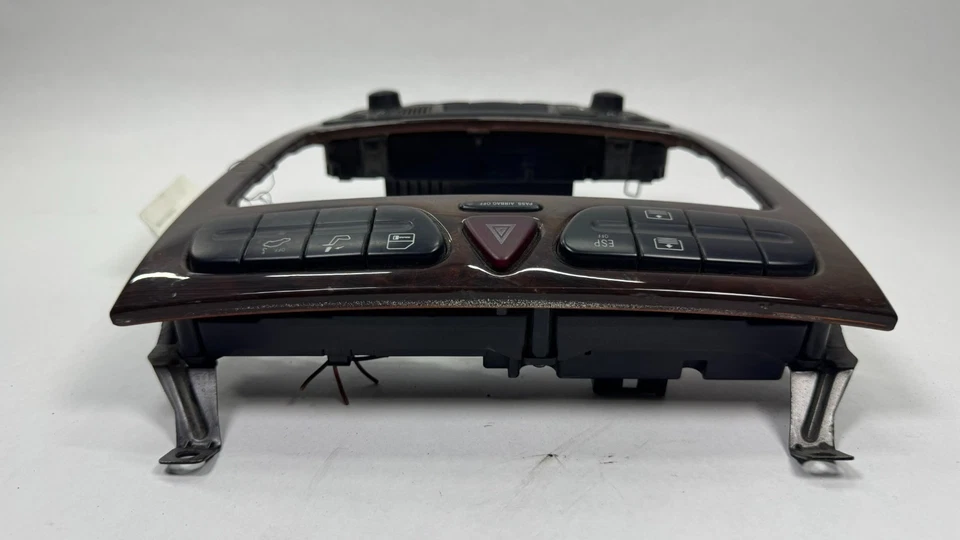 Mercedes Benz C320 2001-2005 borde de bisel de control de clima de grano de madera 2098300285 Foto 4 de 4