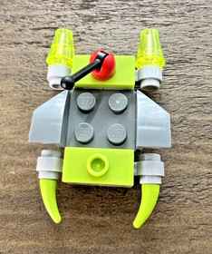 LEGO Alien Conquest: Alien Defender 7050 100% Complete w/ Figs, Manual & Box