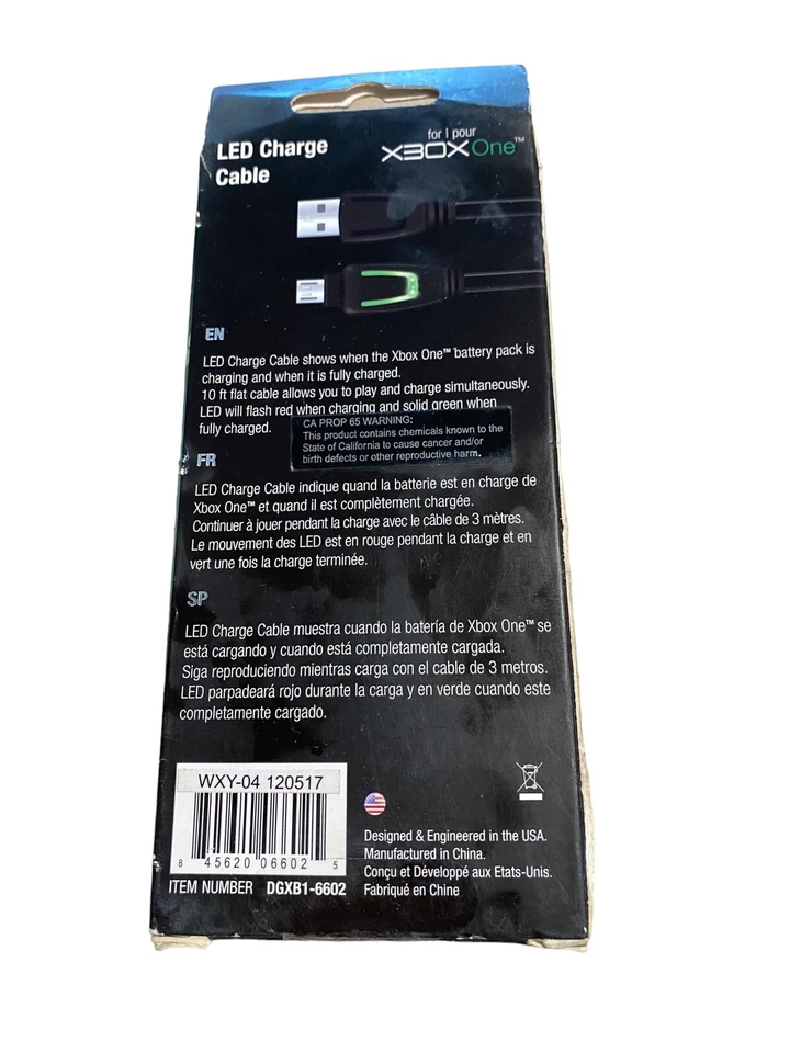 Cable de carga LED dreamGEAR Xbox One de 10 pies para controladores Xbox One Foto 4 de 4