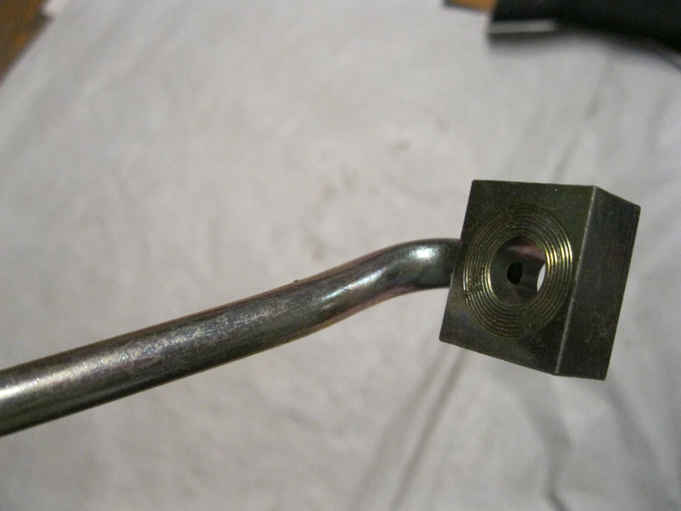 Brake Hydraulic Hose Front Right Dorman H38890 fits 91-92 Dodge Dakota Foto 3 de 4