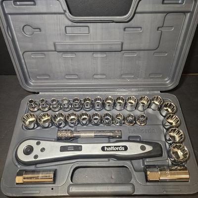 #ad #ad Halfords 30 Piece Advanced Socket Set With Case $24.99
