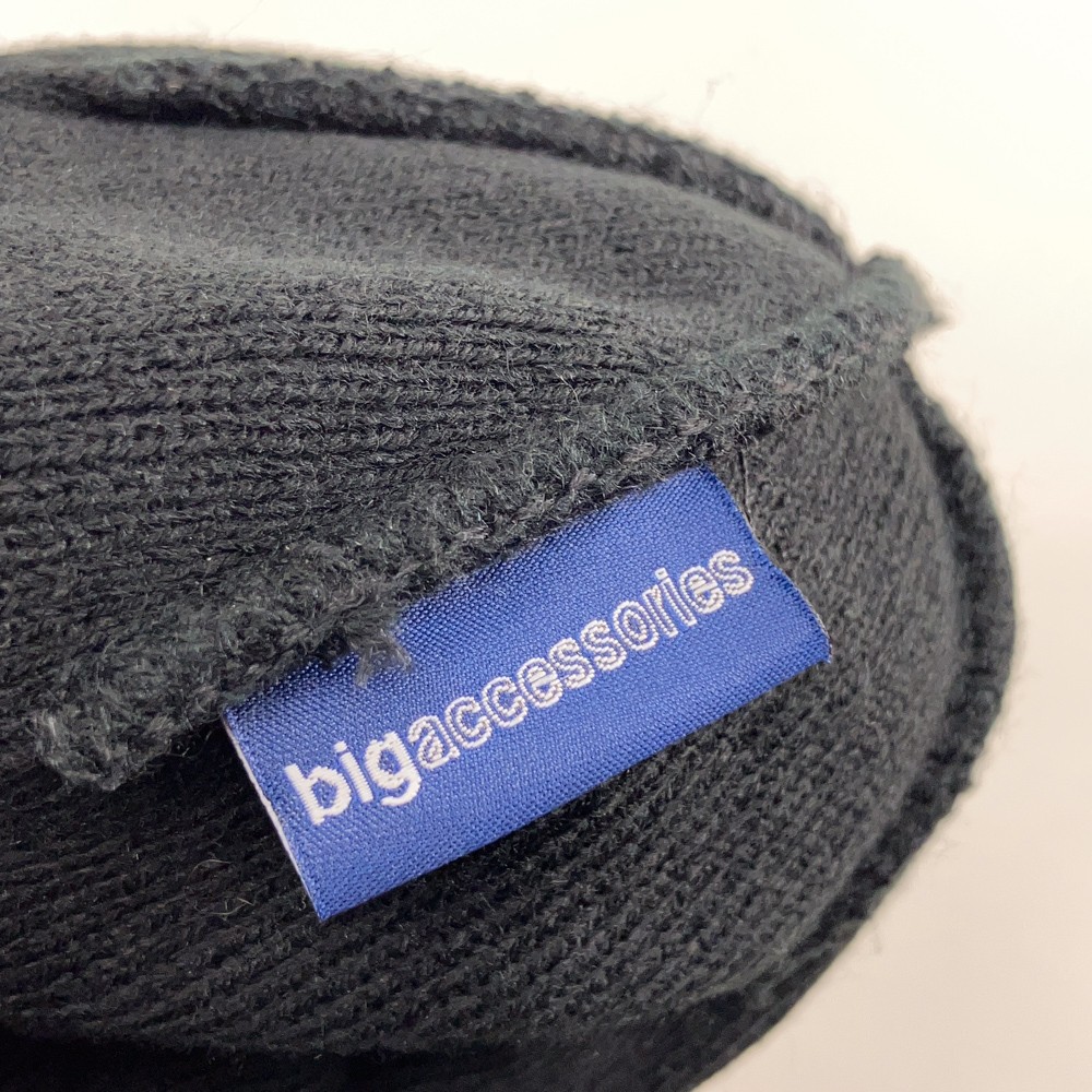 North spore patch winter cuff hat - image 4