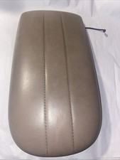 97-02 LINCOLN NAVIGATOR EXPEDITION CENTER CONSOLE LID ARM REST ARMREST BEIGE