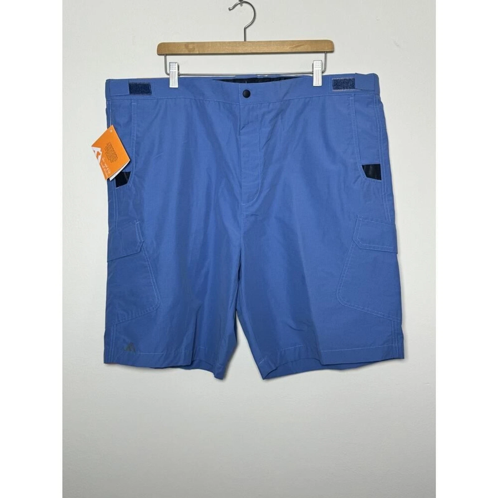 NWT TAHOE RIVER OUTFITTERS Our Trail Men's Size 44 Blue Hiking Cargo Shorts UPF