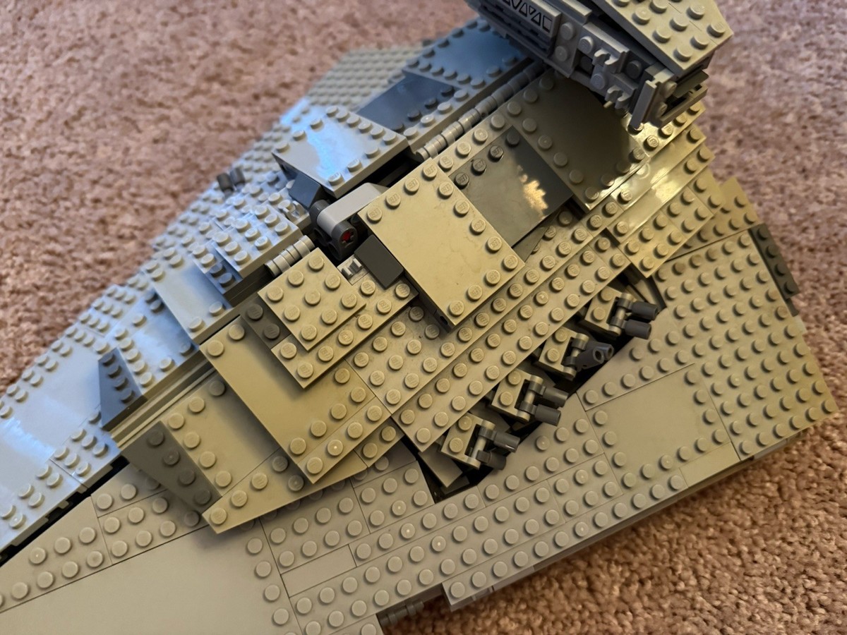 LEGO STAR WARS 75055 Imperial Star Destroyer Retired Minifigures