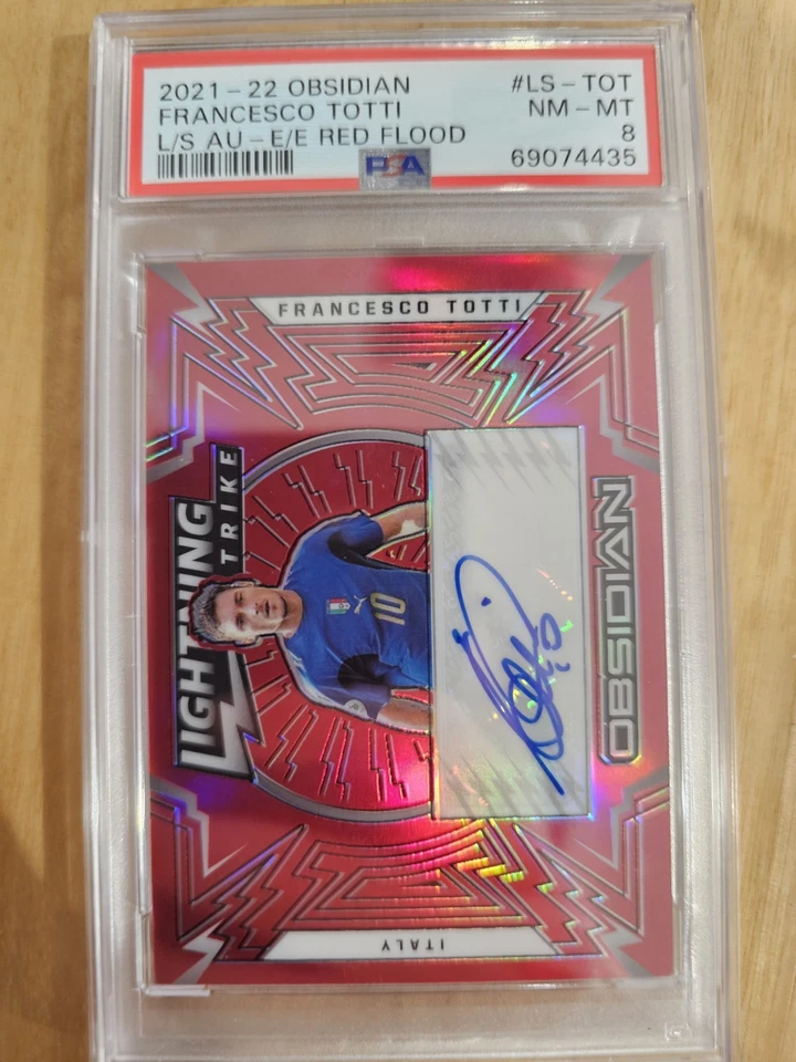 FRANCESCO TOTTI 2021-22 Obsidian Lightning Strike Red Flood Auto 2/8 SSP - Image 2 of 4